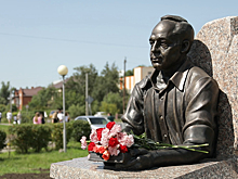 Интеллигентный, талантливый, грамотный. В Омской области открыли памятник певцу сибирского крестьянства
