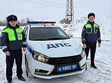 В Югре сотрудники Госавтоинспекции предотвратили возгорание автомобиля