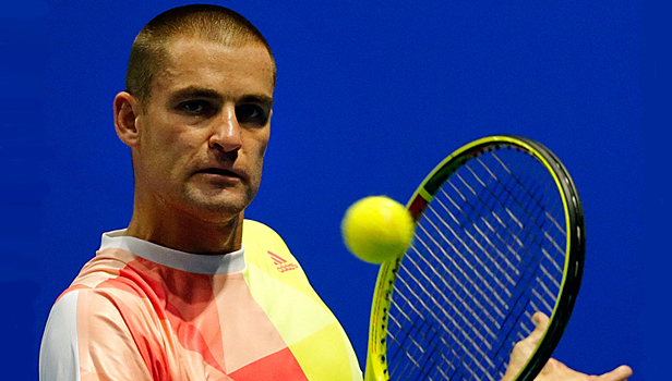 Теннисист Южный вышел во второй круг турнира в Санкт-Петербурге