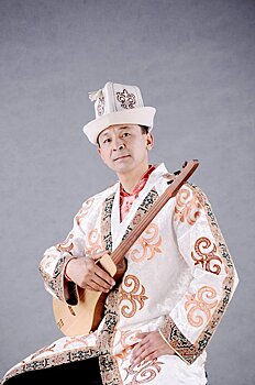 Скончался известный певец Мурадил Сагыналиев