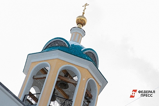 Тюменец вскарабкался на колокольню храма ради кражи пожертвований: улов того не стоил