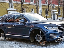 Отделались испугом: челябинцев, «разувших» новый Touareg за 4 миллиона, оставили на свободе