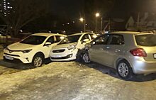 В Екатеринбурге пьяная автоледи снесла шесть автомобилей