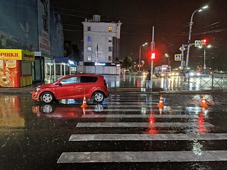 ДТП на переходе: в Орле «Швроле» сбил пешехода