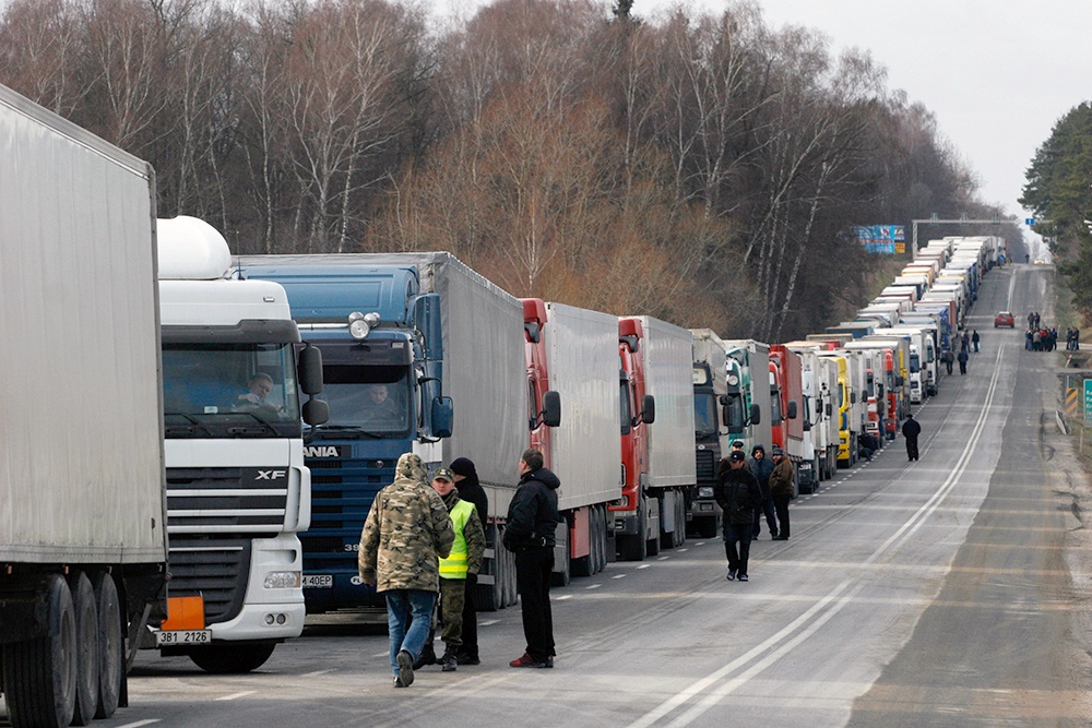 Куда пойдут грузы в случае полного закрытия Польшей границы с Беларусью для фур