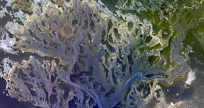 Роскосмос опубликовал снимок древней реки на Марсе