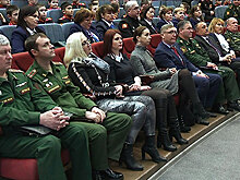 Главком Сухопутными войсками Салюков побывал в Московском суворовском военном училище