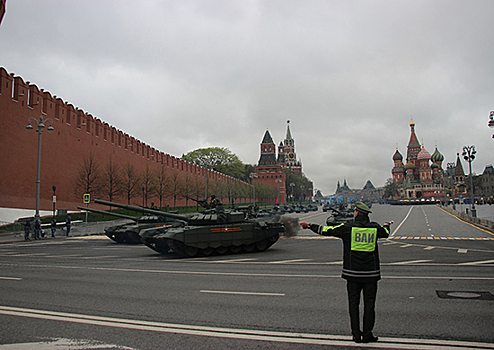 Инспекторы 100 ВАИ обеспечили безопасность дорожного движения  в ходе проведения Парада на Красной площади
