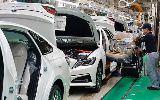 Toyota приостановила работу трех японских заводов