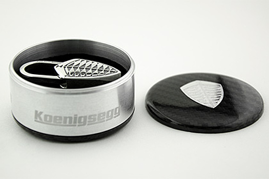 Ключ для гиперкара Koenigsegg украсили десятками бриллиантов