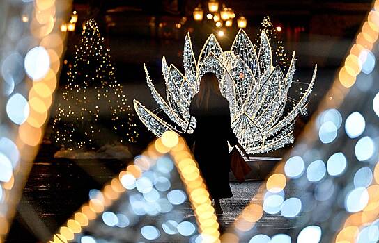 Беглов прокомментировал бюджет на новогодний декор Петербурга