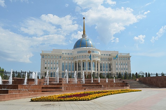 В Алматы задерживают участников несанкционированного митинга