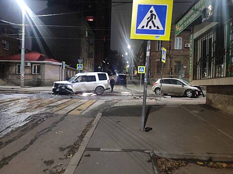 Полиция Ростова-на-Дону разыскивает виновника двойного ДТП на улице Станиславского