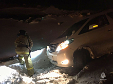 Автомобиль с шестью людьми слетел с дороги в Алтайском крае
