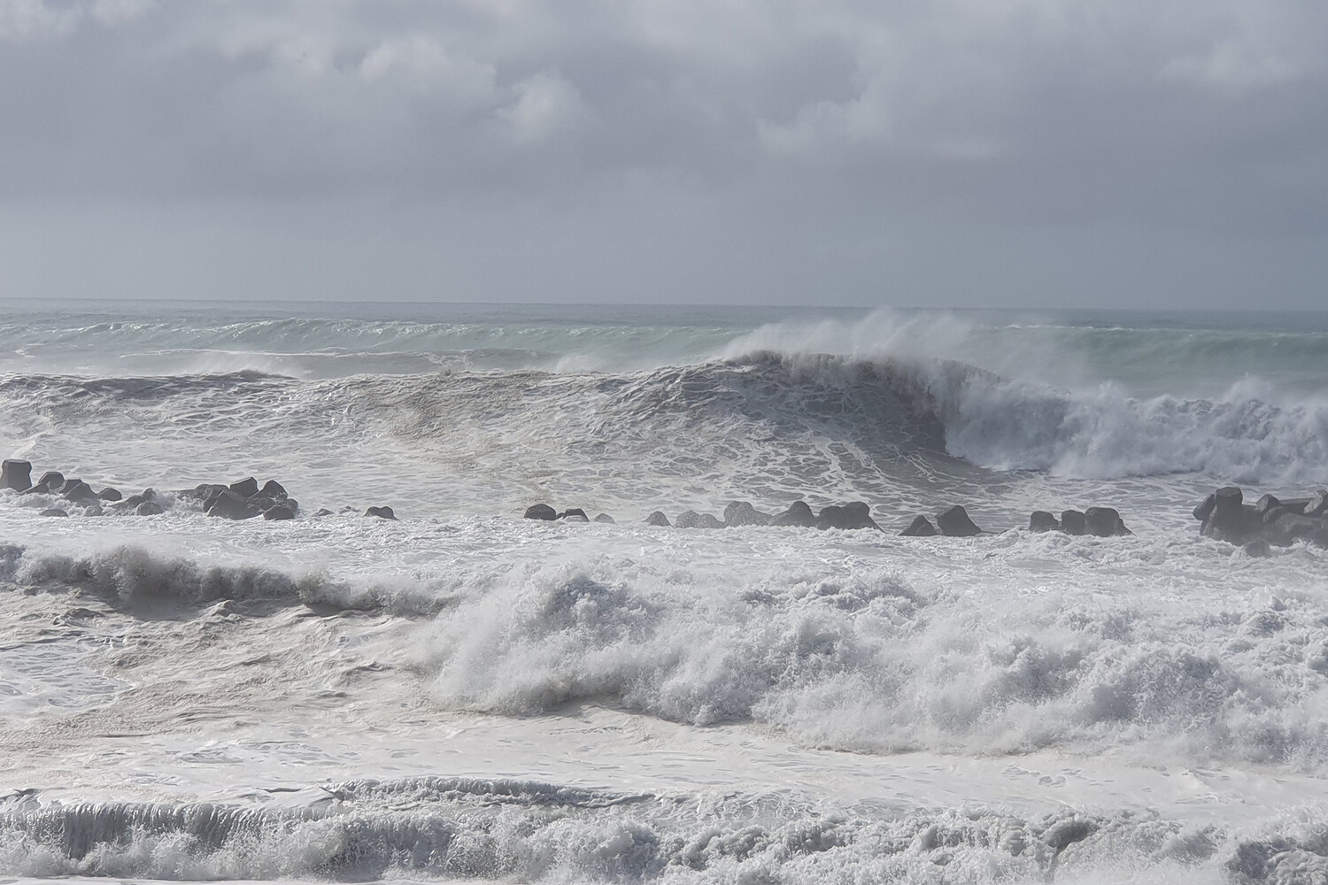 МЧС РФ: в трех районах Камчатки после афтершока может произойти подход цунами