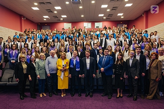 Вечные ценности русской классики: литературная встреча с Евгением Мироновым открыла проект «Чтецкие программы»