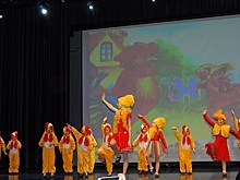 Хореографические коллективы ДТДиМ «Восточный» исполнили танцы мира
