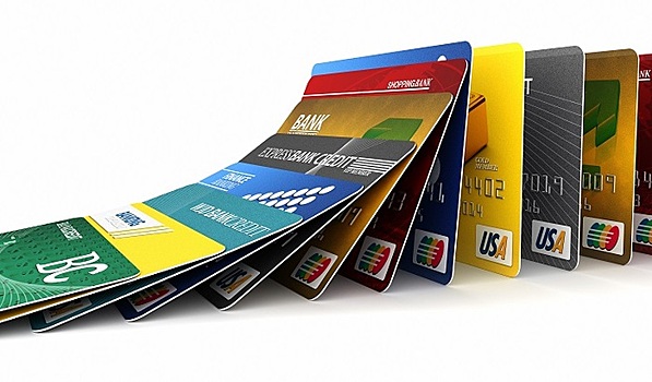 В интернете предлагают получить карты Visa и MasterСard зарубежных банков