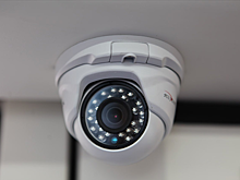 Мэр Иркутска Руслан Болотов: В 2025 году мы значительно расширили программу по оснащению школ и детских садов системами безопасности, на это выделено 44 млн рублей