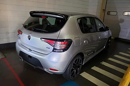 Модернизированный Renault Sandero запечатлели на «живых» фотоснимках