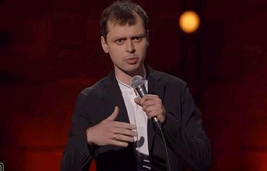 Звезда Stand Up Виктор Комаров рассказал об особенностях жанра