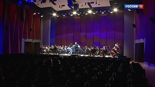 Новый зал Дома музыки открылся концертом "Виртуозов Москвы" под управлением Спивакова