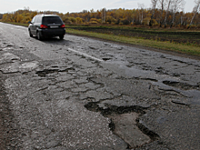 Украинские водители разочаровались в чиновниках и сами починили «дорогу в ад»