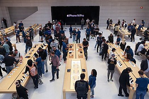 Спрос на iPhone упал