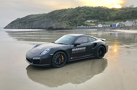 1200-сильный Porsche 911 попытается побить рекорд скорости на песке