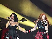 «Нам невозможно запретить»: участницы группы t. A. T. u. рассказали об отношениях с продюсерами