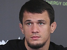 Усман Нурмагомедов защитил титул чемпиона Bellator