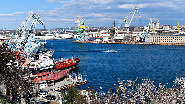 В Севастопольской бухте восстановили движение катеров
