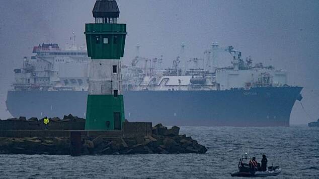 EAD: Использовавшийся “Новатэком” танкер СПГ ФРГ забирает под свой терминал