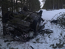 На трассе Сургут — Салехард перевернулась иномарка