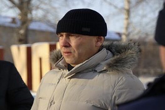 Курганцы заметили Вадима Шумкова у мусорки в люксовой шапке из Италии