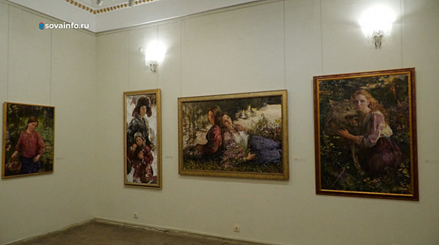 "Сказка на Рождество": в Самаре открылась выставка работ художницы из Санкт-Петербурга