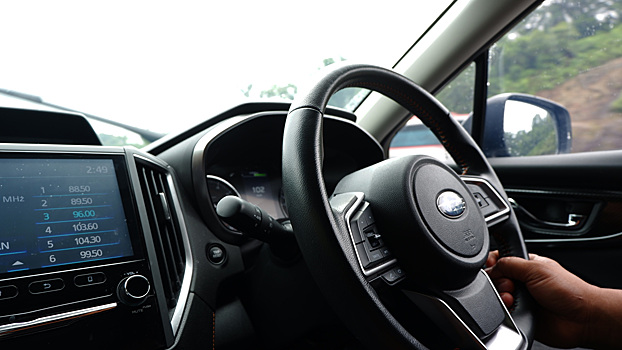 Путин решил судьбу праворульных машин, АвтоВАЗ поднимает цены, ГИБДД грозит крупными штрафами. Главное за неделю