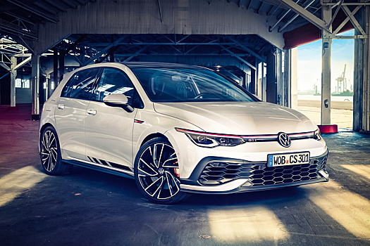 У нового Volkswagen Golf GTI появилась 300-сильная версия Clubsport