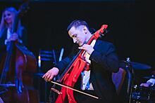 Музыка в Метро: виолончель для души