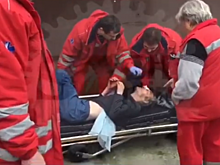 Медсестры бросили на улице тяжелобольного пациента