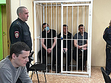 Обэповцев за взятки с продавцов обуви судят в Новосибирске