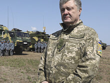 Триста засланцев. Что стоит за слухами о военном перевороте от Порошенко