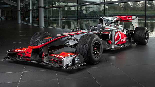 Победивший в гонках автомобиль McLaren F1 2010 Льюисом Хэмилтоном продали за $6,6 млн