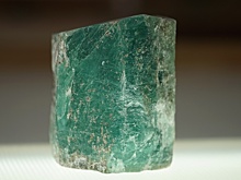 Стартовал конкурс «Ростеха» на название найденного на Малышевском месторождении изумруда