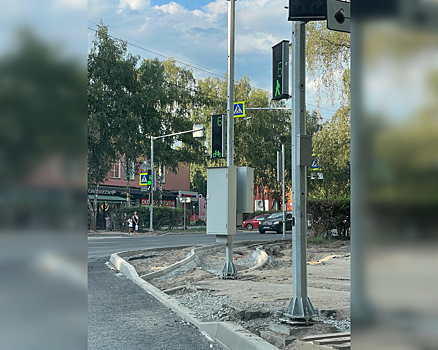 В новосибирском Академгородке установили светофор для велосипедистов
