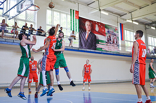 Черкесские баскетболисты стали победителями турнира памяти Багапш