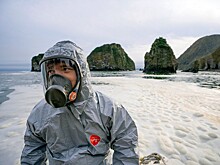К Камчатке движутся пятна неизвестного происхождения