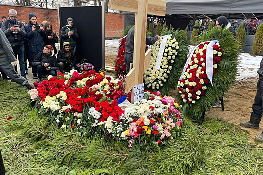 «Он давал им хайп и деньги». Лука Сафронов обвинил друзей Паши Техника в его смерти