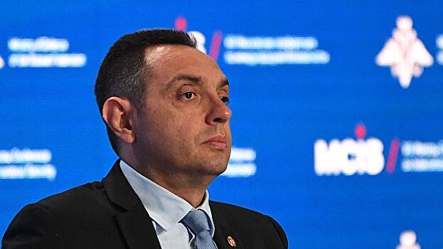 Министр обороны Сербии обвинил косовоалбанские власти во лжи