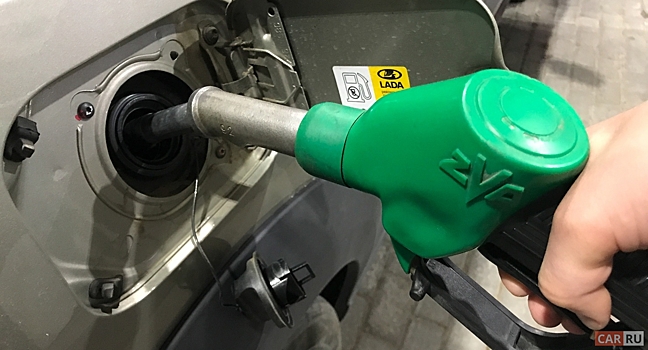 Венгрия повысила цены на бензин на 60% для иностранцев